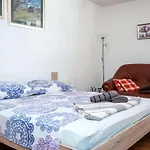 Sunny Apartament