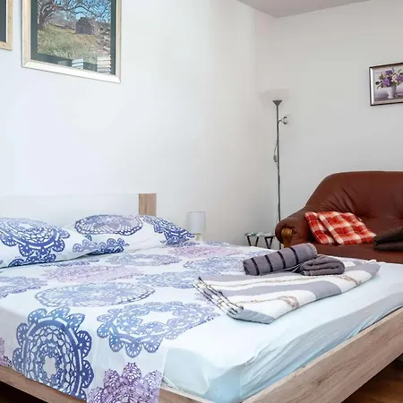 Sunny Apartment