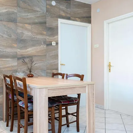 Sunny Apartment